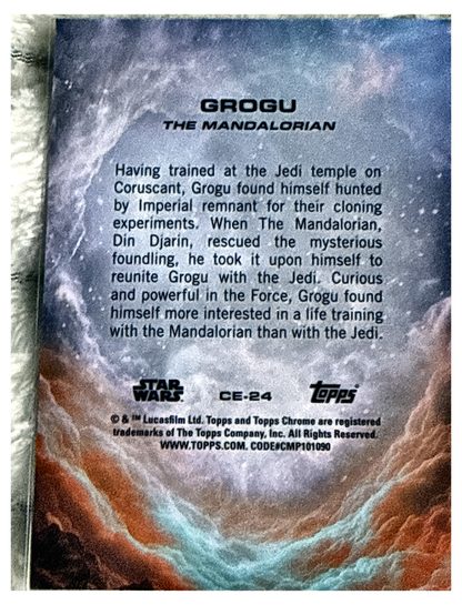 Grogu CE-24 - reverso con la ficha de The Mandalorian