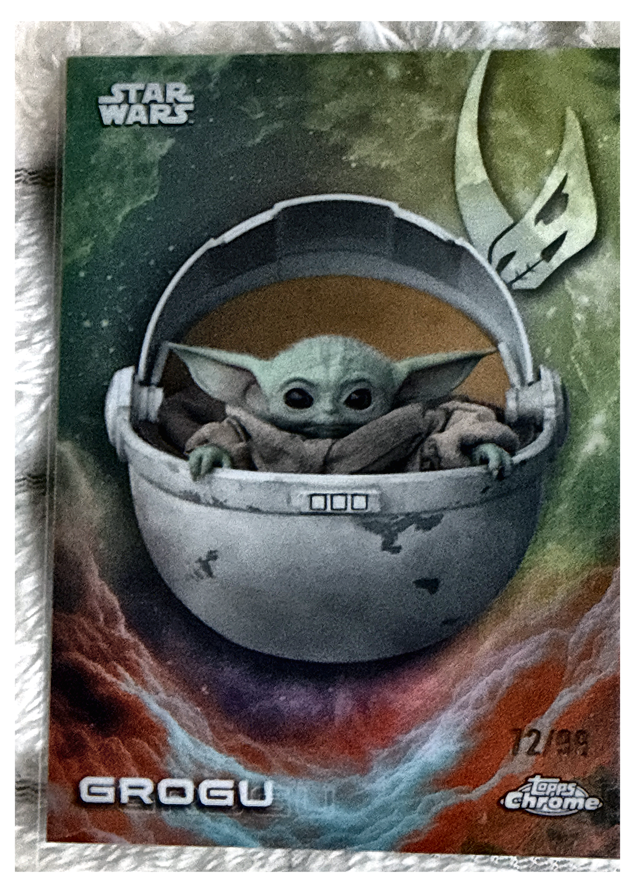 Grogu CE-24 Chrome Refractor 72/99 - 2025 Topps Chrome Star Wars, frente